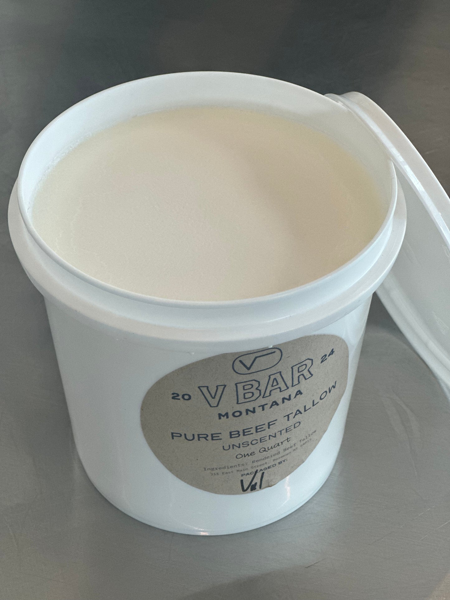 1 quart container of pure beef tallow